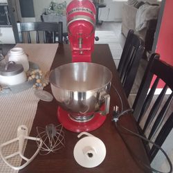 Like New KitchenAid KSM90 Ultra Power 300w Stand Mixer with Attachments for  Sale in Painesville, OH - OfferUp