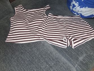 Two - piece ribbed knit short set (XS)