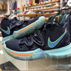 8.5M Nike Kyrie 5 UFO 