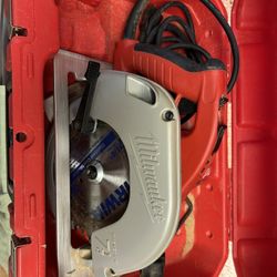 Milwaukee Circular Saw