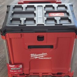 Milwaukee packout base with drawer