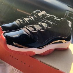 Jordan 11 Retro Low Bred 