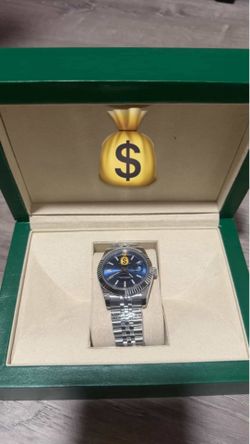 LUXURY BRAND WATCH BRAND NEW