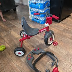 Brand - RADIO FLYER 