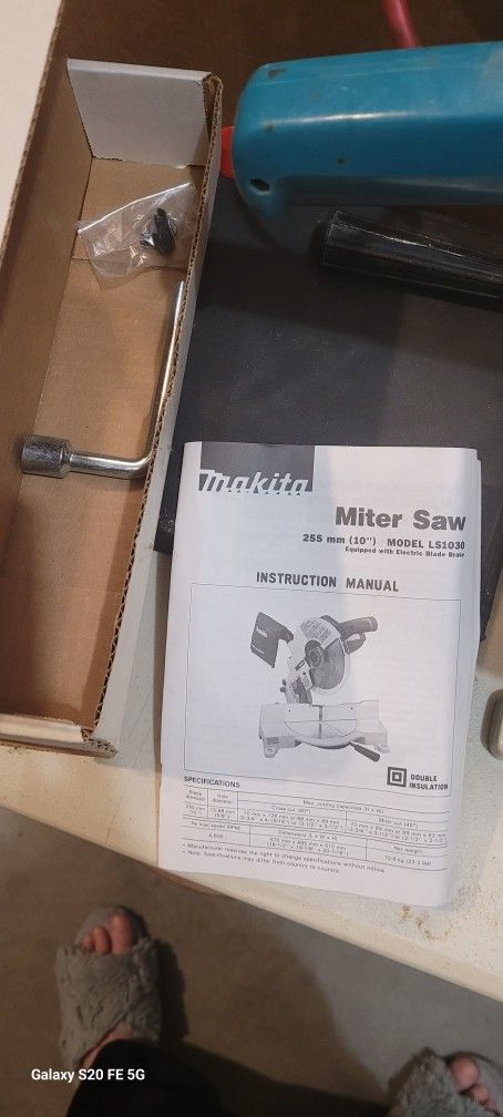 Makita 10 In Miter Saw