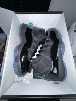 Size 5Y / 5.5Y / 6Y / 8 MENS