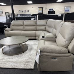 Power Recliner Sectional. 🚚WE DELIVER🚚