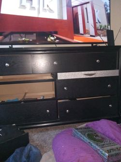 4 piece Bedroom set Great buy