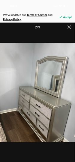 King bed with mattress