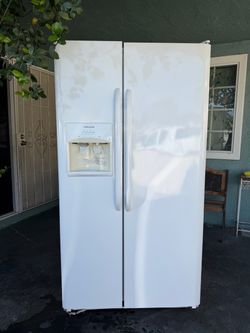 Frigidaire fridge