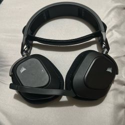 Bluetooth gaming headphones Corsair