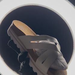 White leather platform sandals with chunky sole #summer #platforms  7 womens