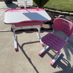 Kids desk