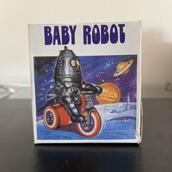 Robot Tin wind-up toy, Great Condition