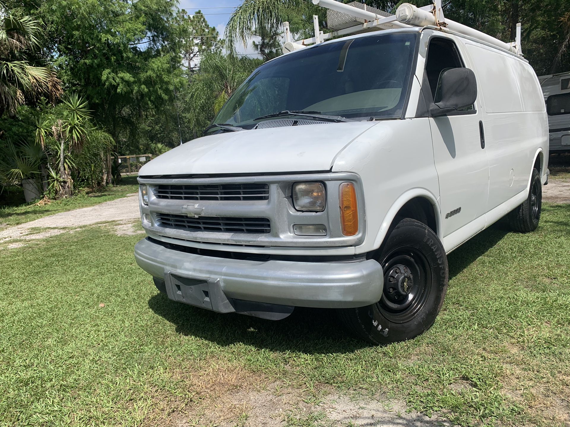Chevy express 3500 Ladder racks and shelving ice cold AC