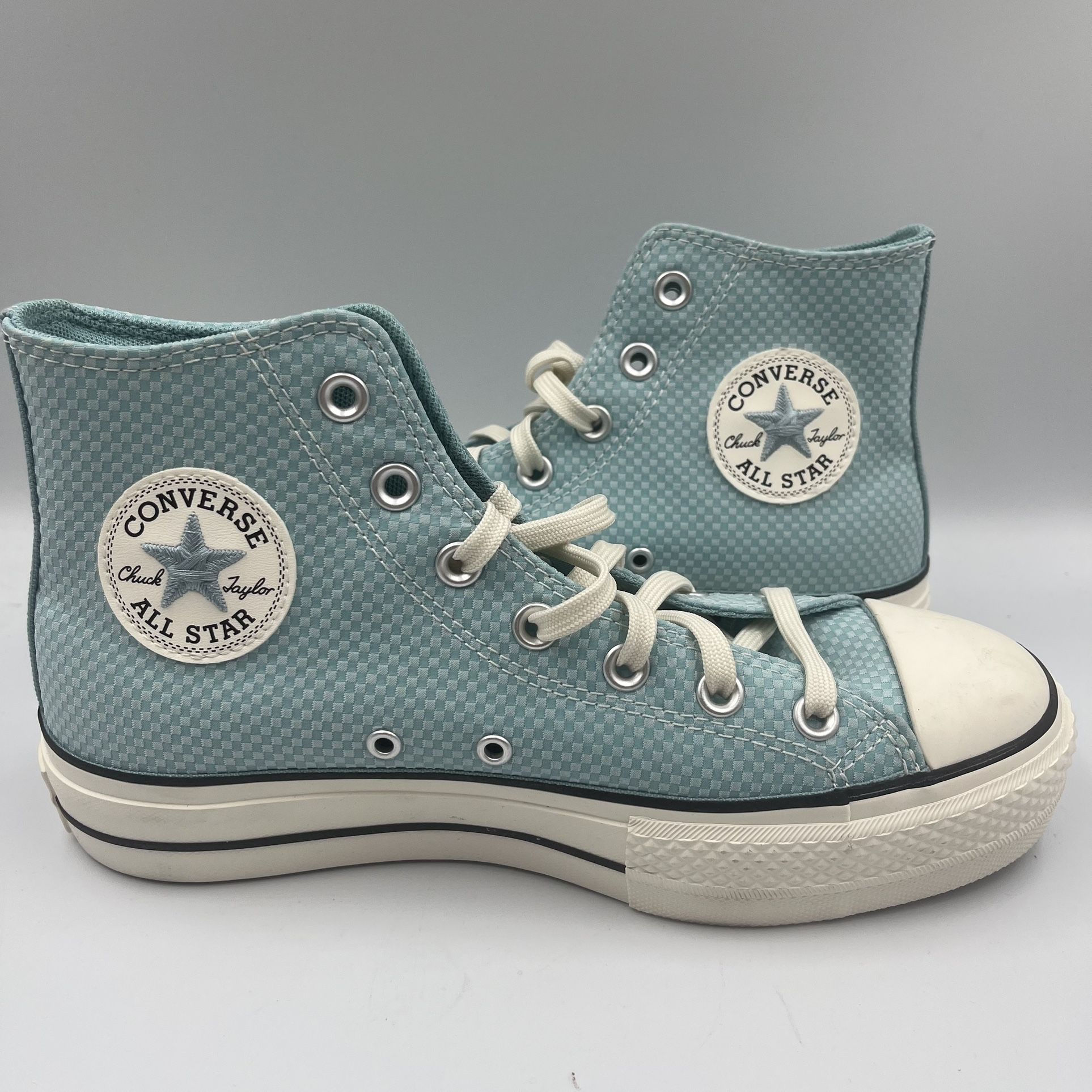 NEW Converse Chuck Taylor All Star Sneakers Women’s Size 7.5 Blue Check High Top Platform Shoes NWOB