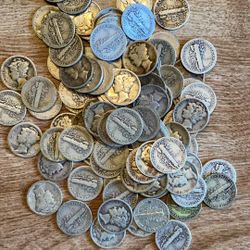 100 Silver Mercury Dimes      90% Silver