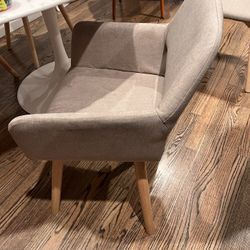 4 Dining Chairs