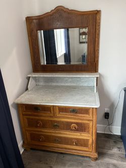 Dresser/hutch With Mirror And Marble Top