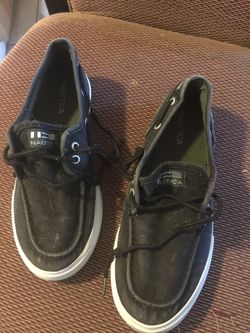 Size 5. Náutica $3.00