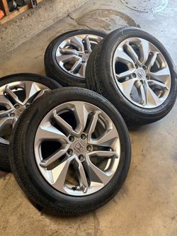 2020 Honda wheels 5x114.3 EXCELLENT CONDITION