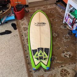 Surfboard, Tormentor Flying Fish, 5’10
