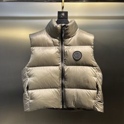 C.anada G.oose Puff Down Vest