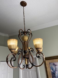 5 Light, Traditional Chandelier