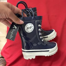 New Unisex Size 5 Kid Rain Boots