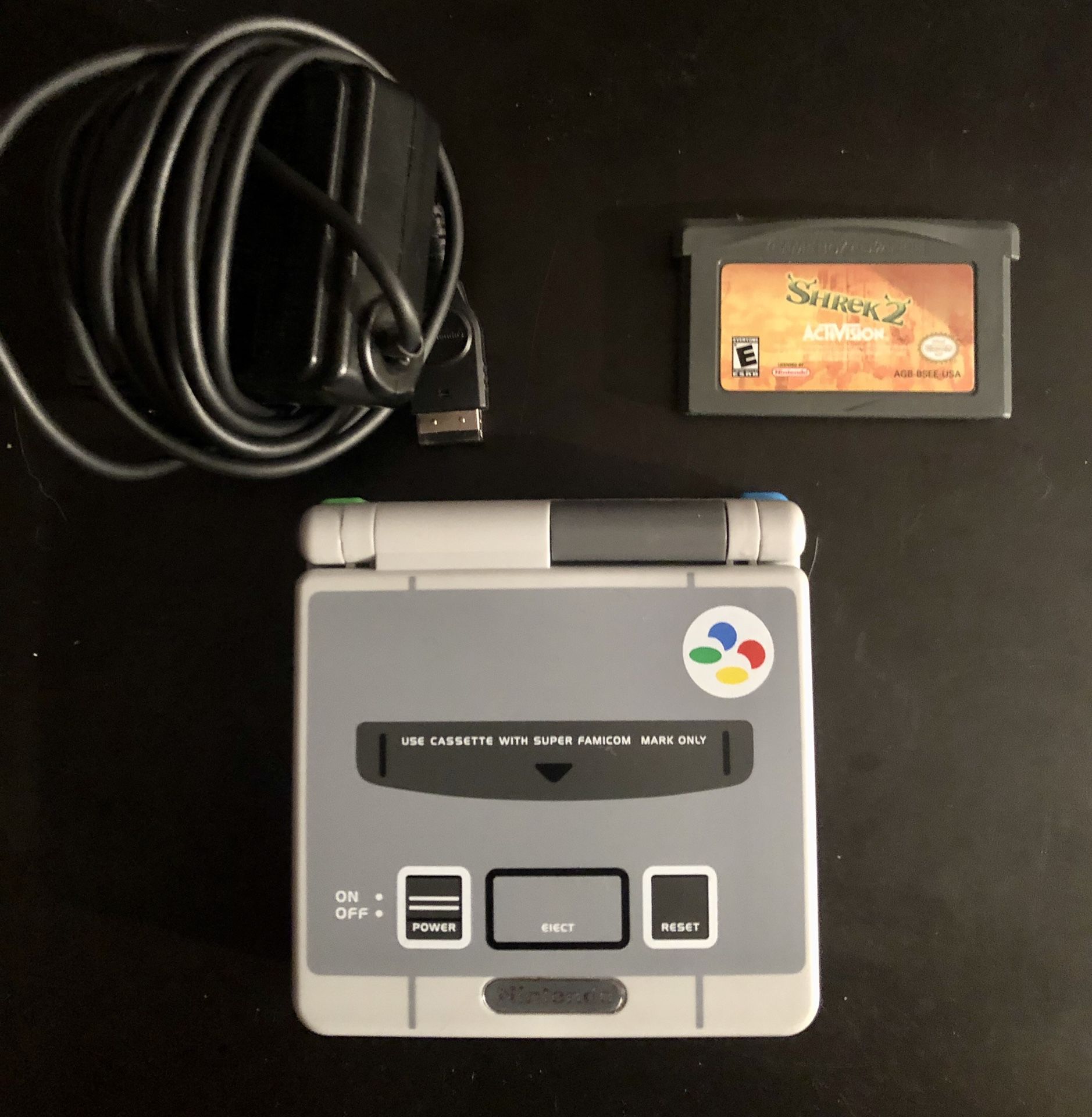 Nintendo GameBoy SP Super Famicom Edition with Game and Charger