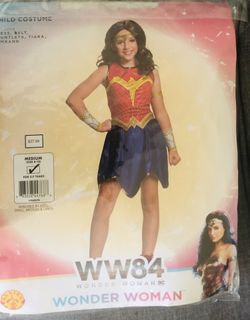 Halloween Costumes 