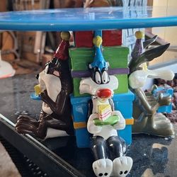 Looney Toons Cake Stand.