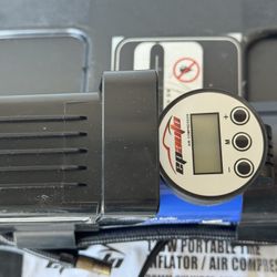 120W Portable Tire Inflator/ Air  Compressor - New