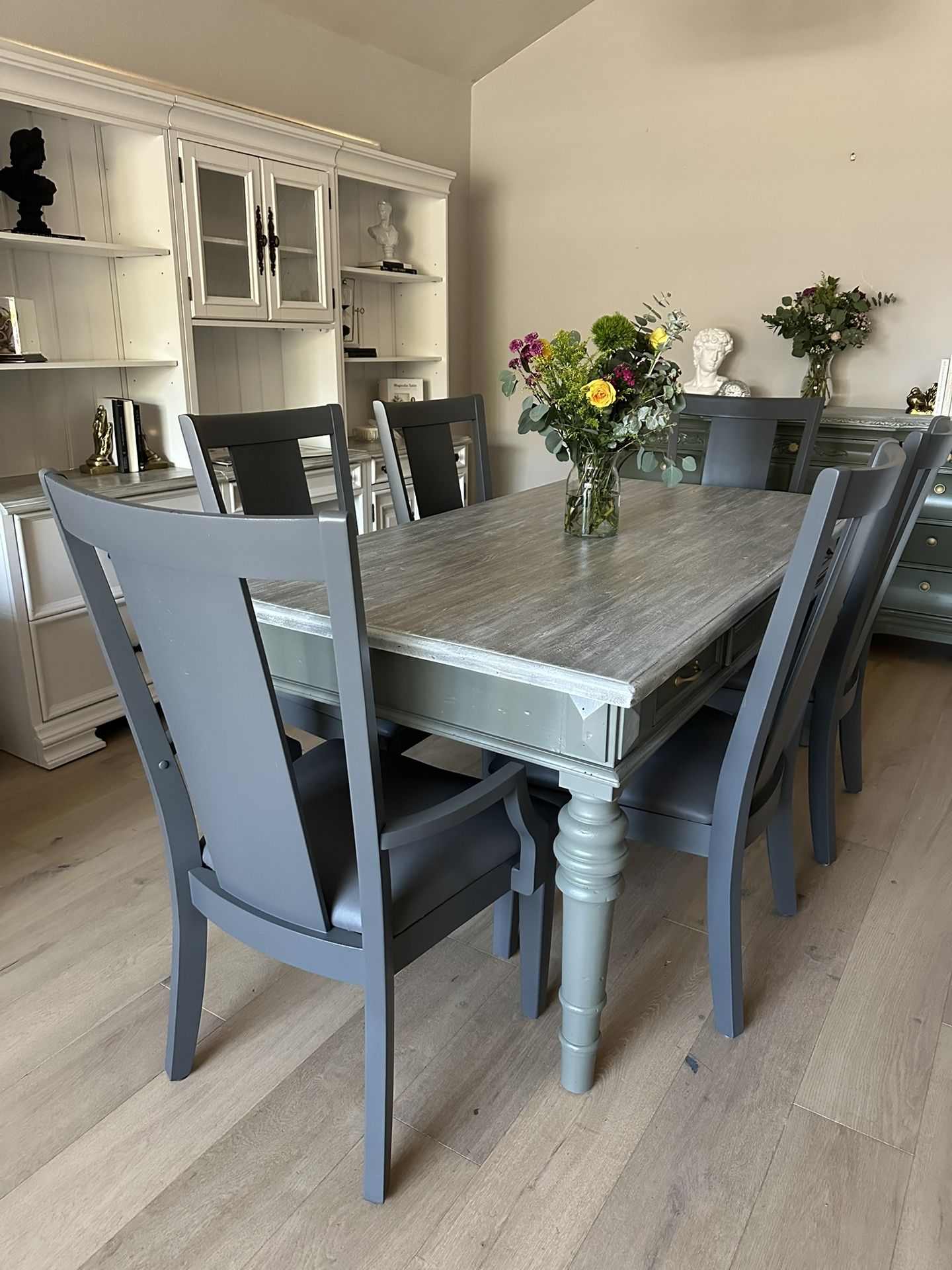 Gorgeous sage green kitchen dining table real solid wood with 6 gray leather chairs like new