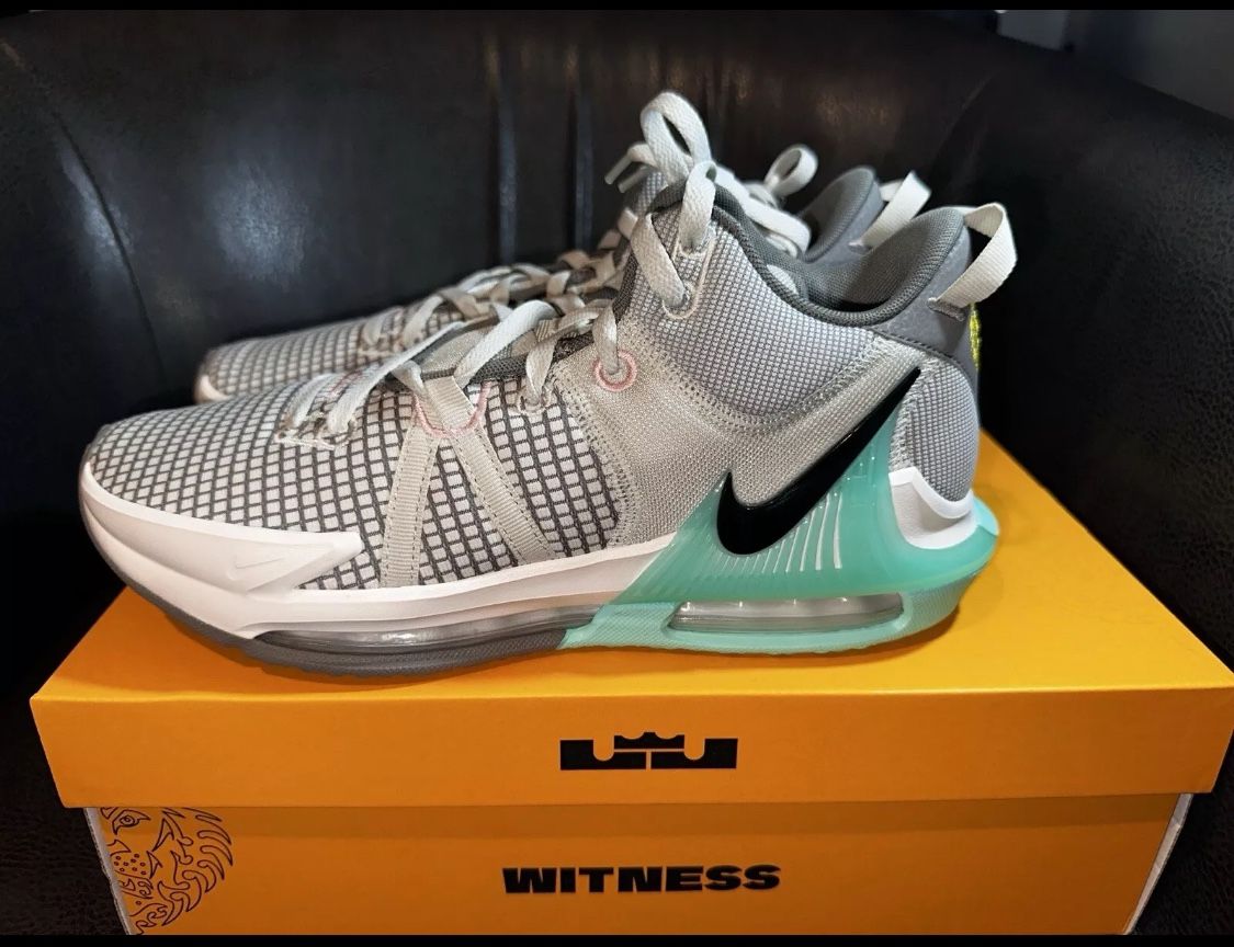 Nike Lebron James Witness Vll 7 Mens 10.5 Bone Teal