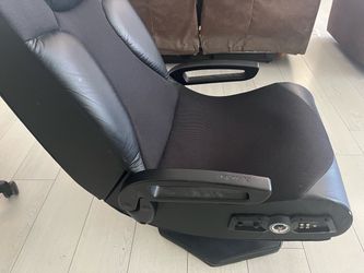 Gaming chair