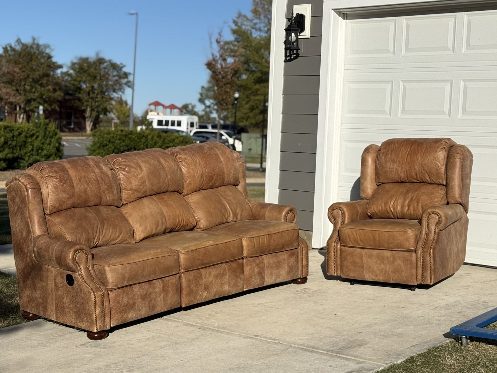 Real Leather Reclieners Couches