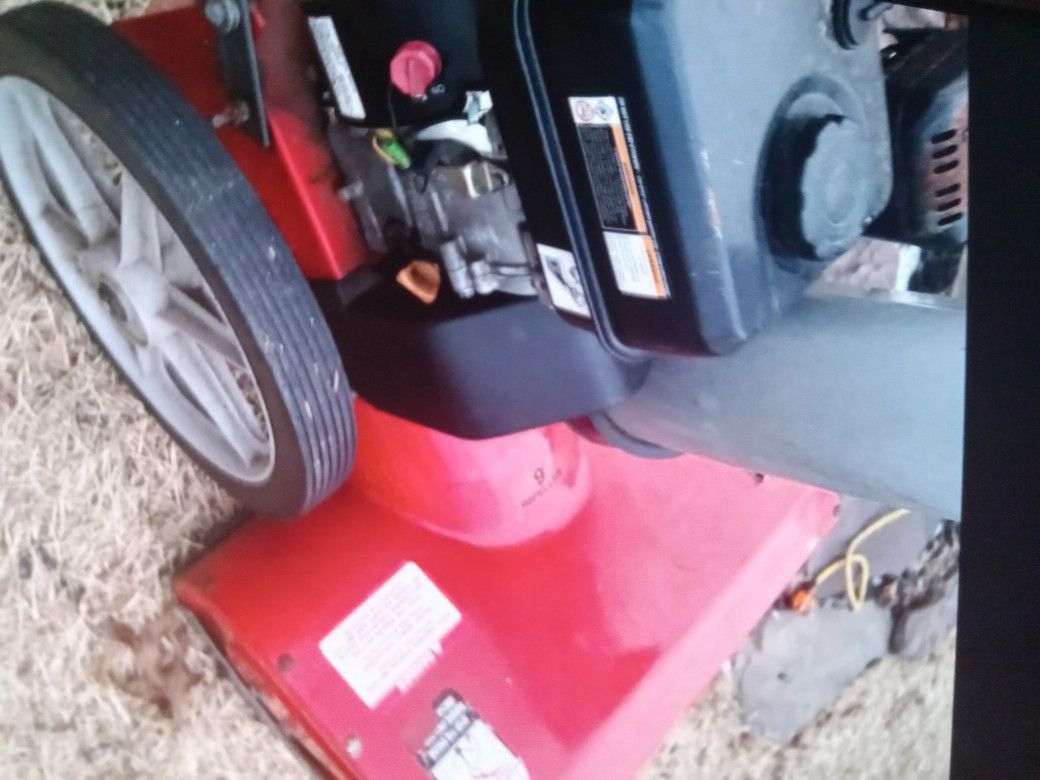 Running But Need Work Snowblower. Front auger No Spin