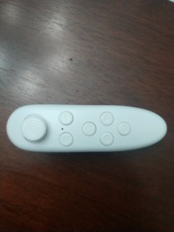 White Bluetooth controller