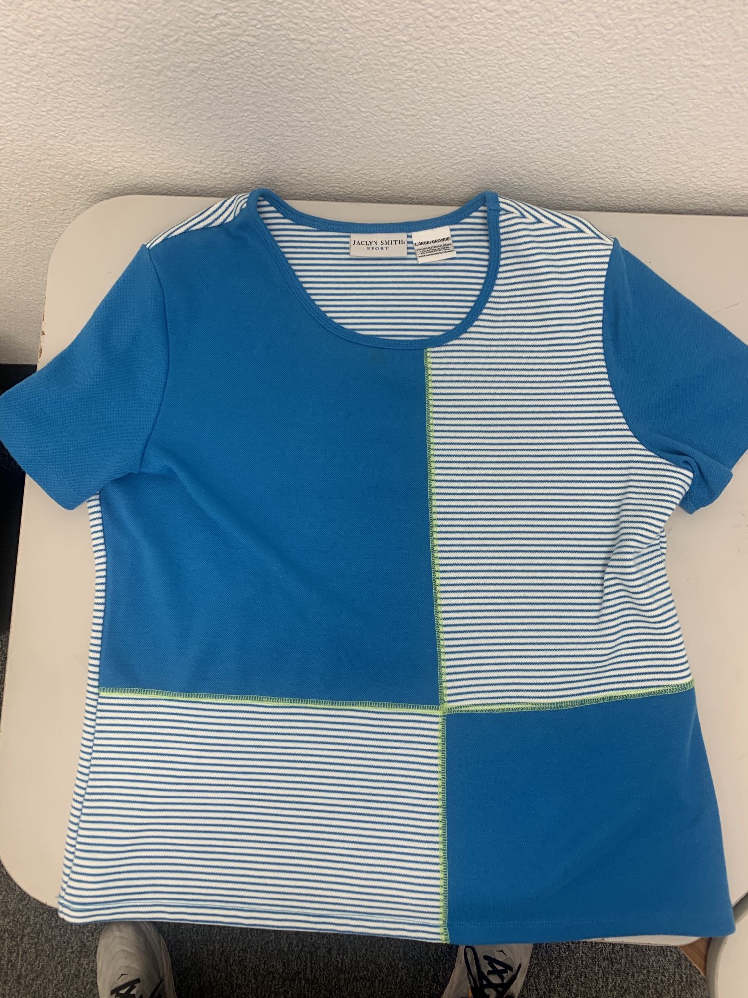 Womens Size L 1970’s Jaclyn Smith Retro Shirt