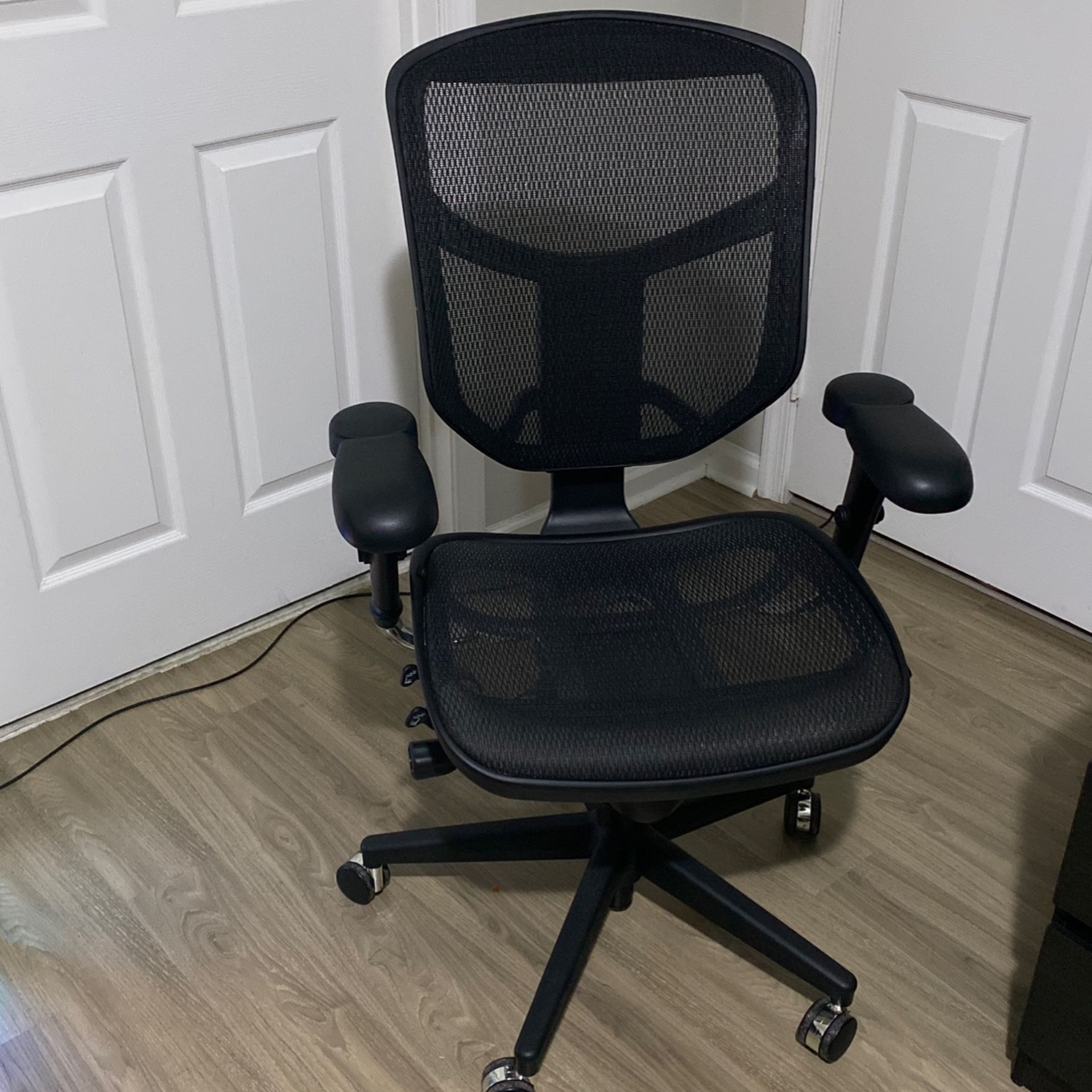 Ergonomic Desk/Office Chair