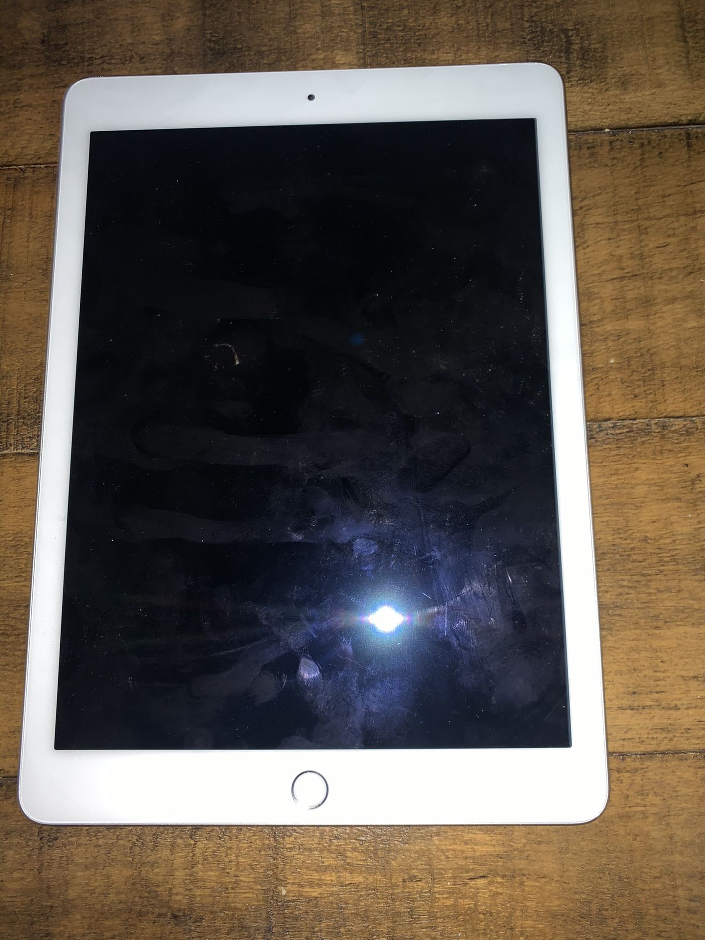 iPad Air (Great Condition)