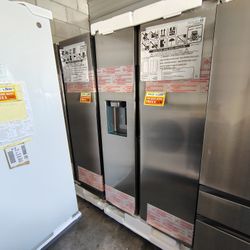 Refrigerator Side By Side 70 X 35 w X 33 Ice Maker 27 .4 Cu Ft Samsung *New