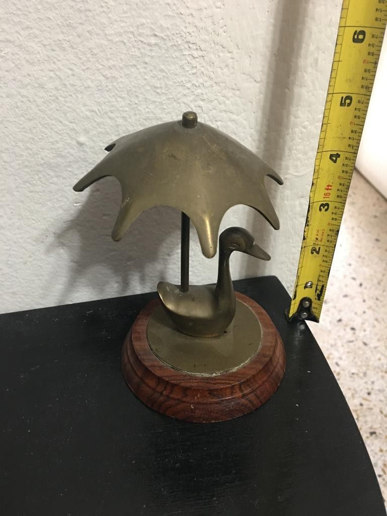 ADORNO DE BRONCE DISEÑO LAGO