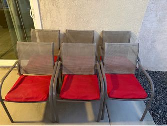 6 Outdoor chairs with cushions