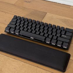 Corsair K65 RGB MINI 60% Mechanical Keyboard + Wrist Rest