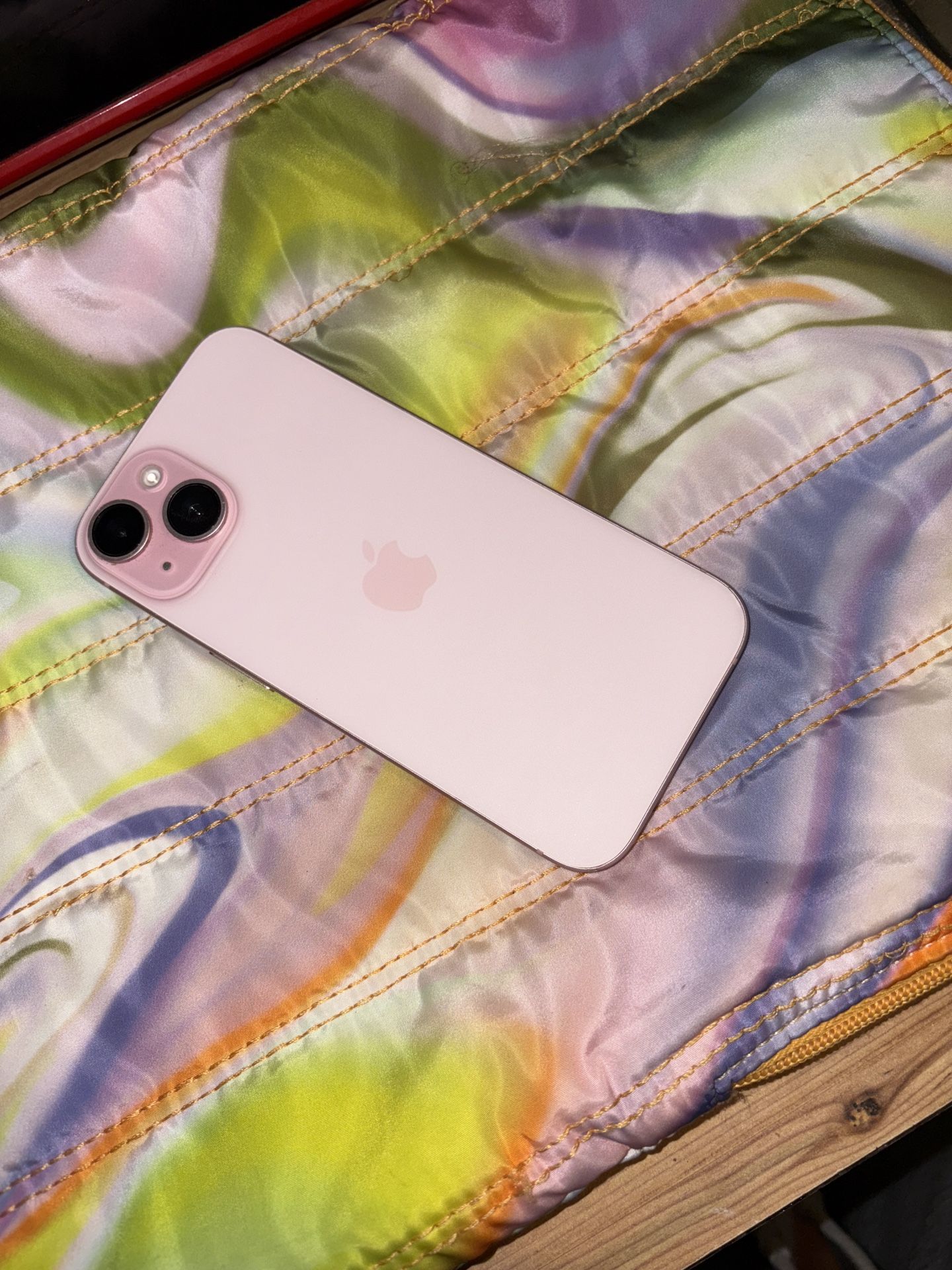 iPhone 15, 256GB- Pink