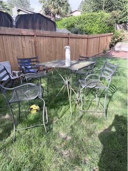 Tall Metal Table & 4 Chairs