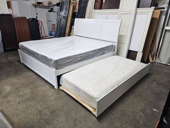 King bed and twin trundle