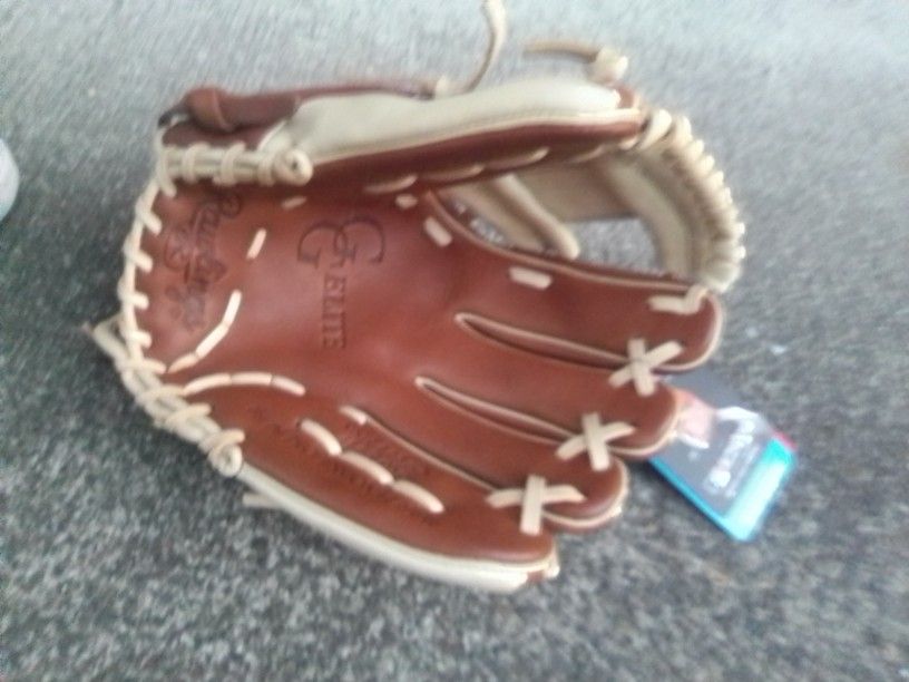 Rawlings GG Elite Series GGE115IDC 11 1/2 Inch Glove. 